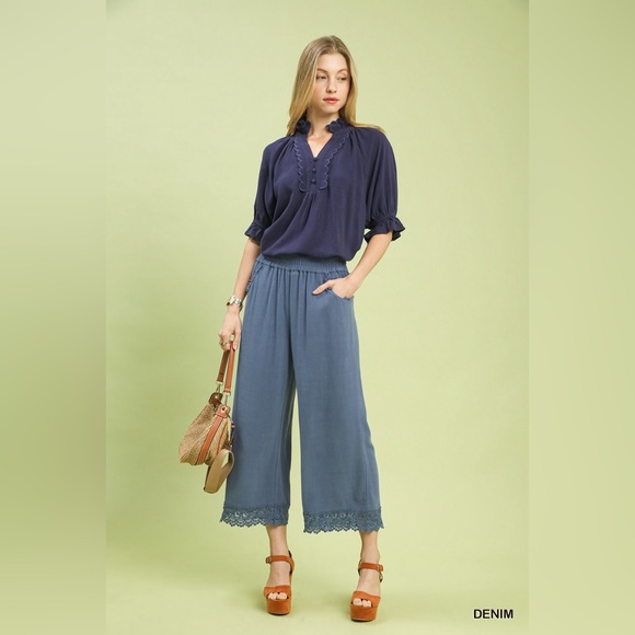 Umgee Pants - Umgee Linen Wide Leg Cropped Pants with Lace Trim🆕